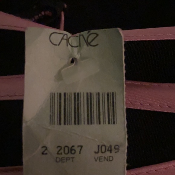 Zip up black and pink ottoman - Picture 4 of 5